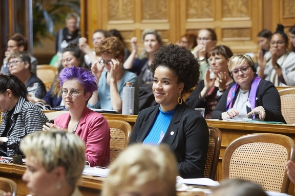 2110130 Frauensession0784