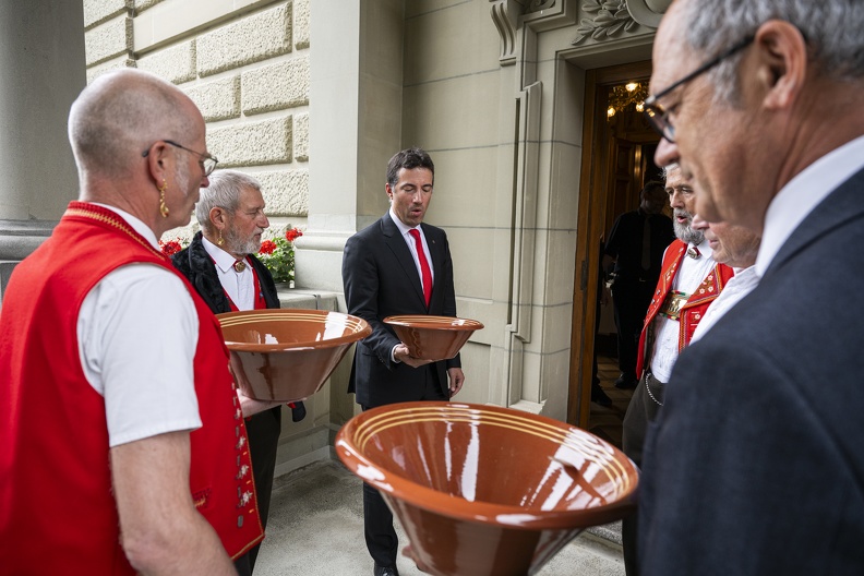 parl somsess25 apero 0206 01