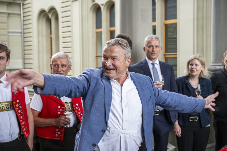 parl somsess25 apero 0206 05