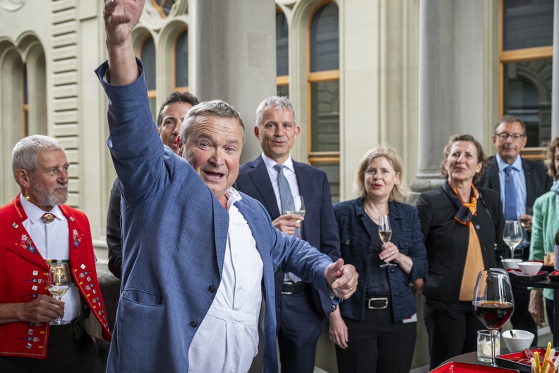 parl somsess25 apero 0206 06