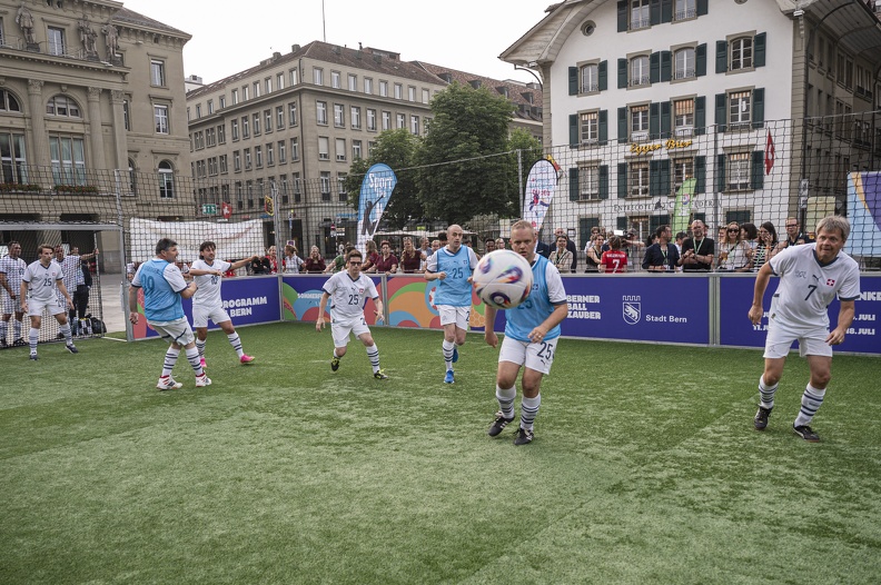 parl fussball 1006 32