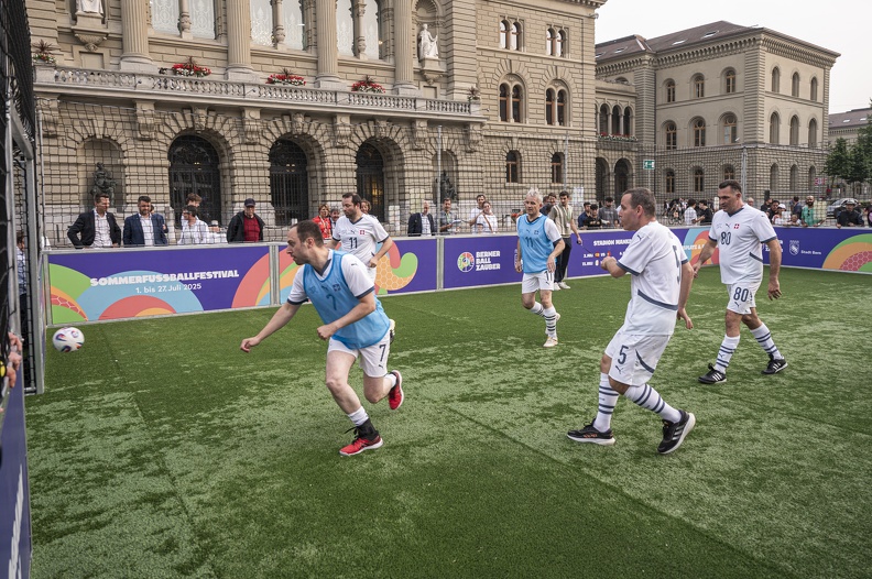 parl fussball 1006 33