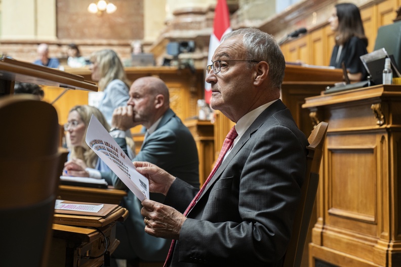 parl somsess25 1806 28