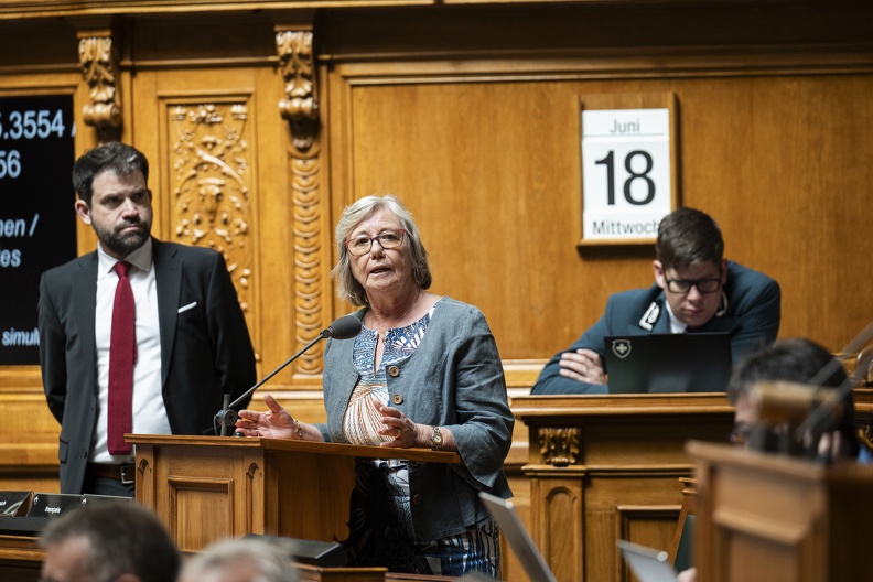 parl somsess25 1806 21