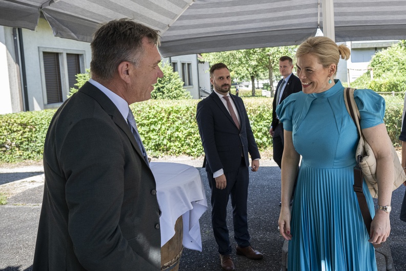 parl deu konf 25 99